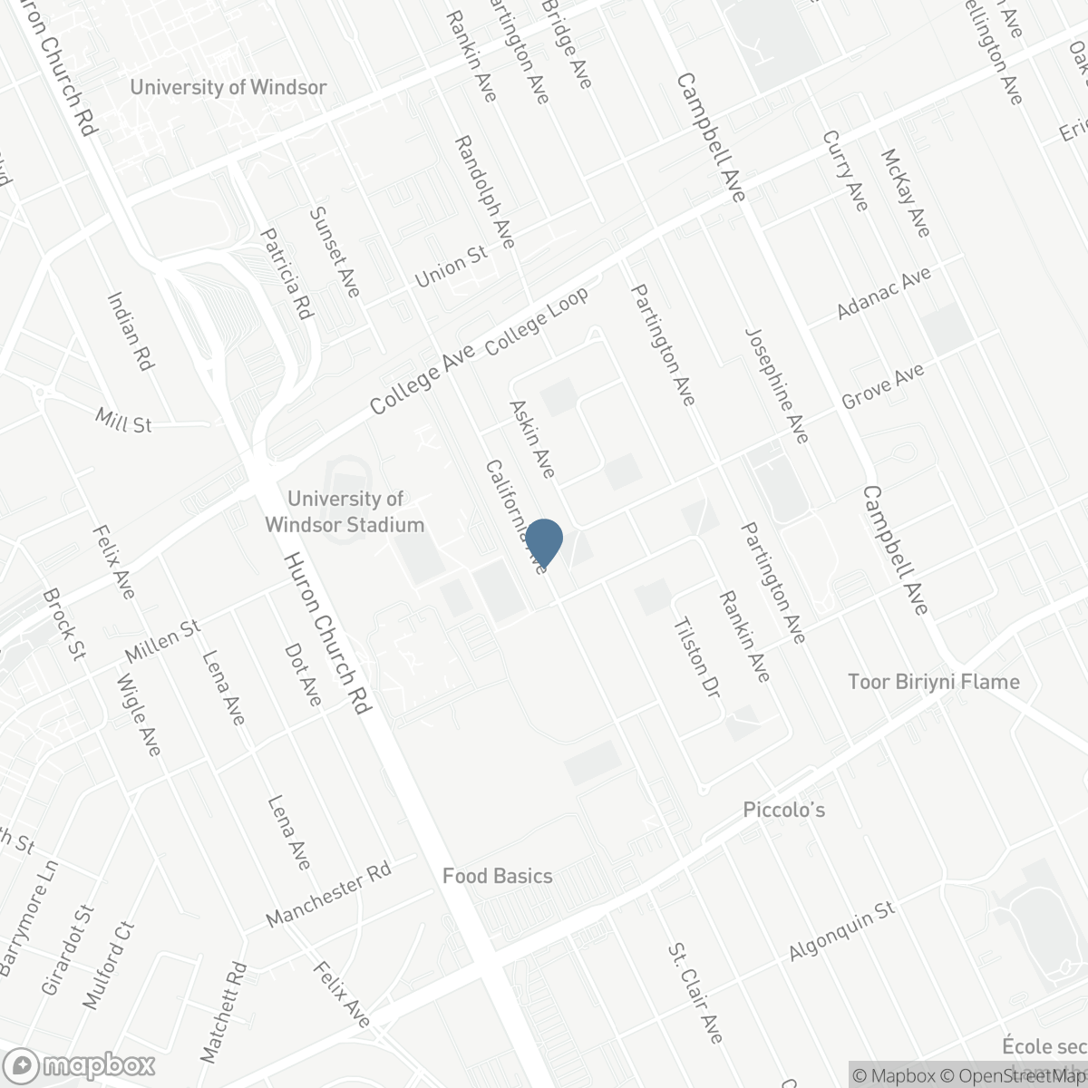 1058 CALIFORNIA, Windsor, Ontario N9B 2Z7